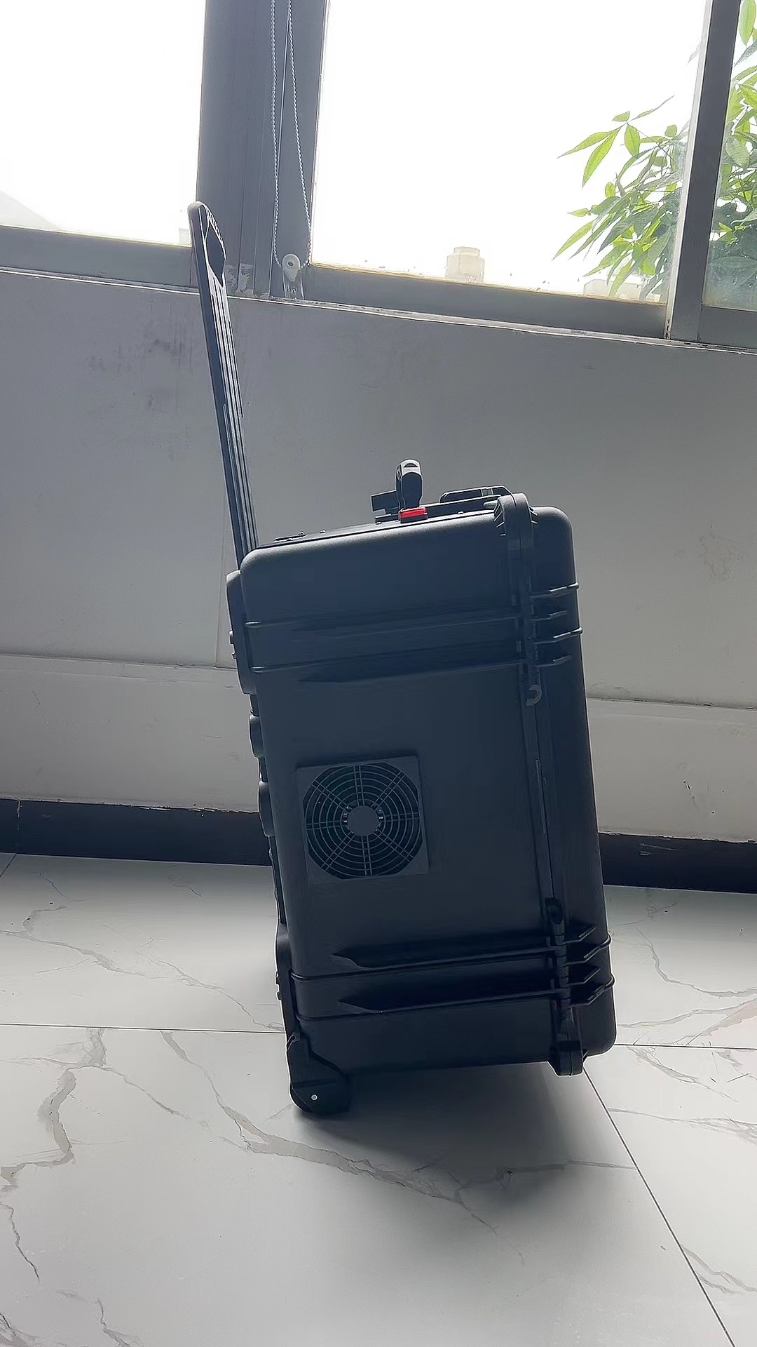 屯溪手拉箱型移动通信干扰器